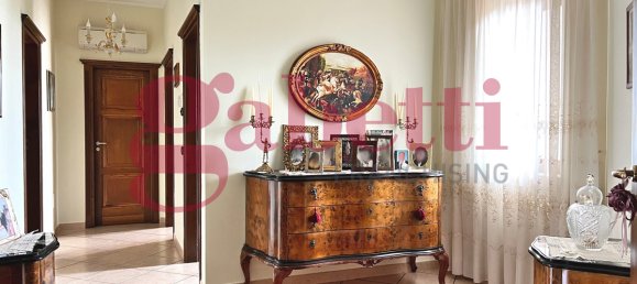 5 Schlafzimmer Villa in San Salvatore Telesino, Italy, Nr. 55002 7