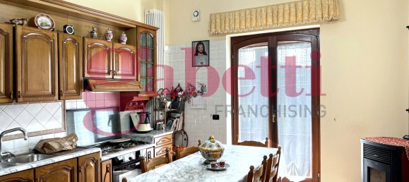 5 Schlafzimmer Villa in San Salvatore Telesino, Italy, Nr. 55002 9