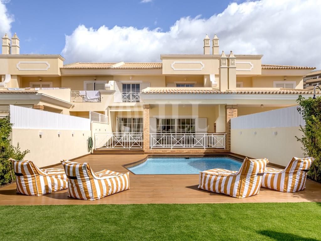 2 bedrooms House in Quarteira, Portugal No. 312110