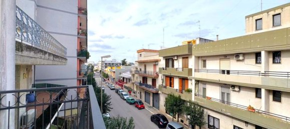 6 rooms Apartment in Triggiano, Italy No. 23469 17