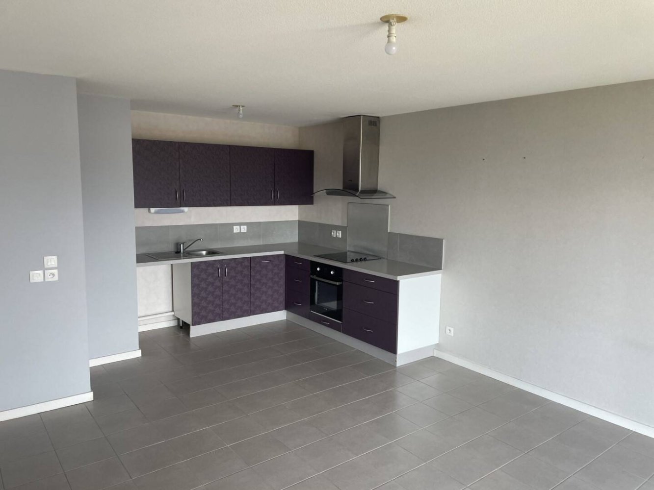 Квартира с 2 спальнями в Гренобль, Франция № 322110