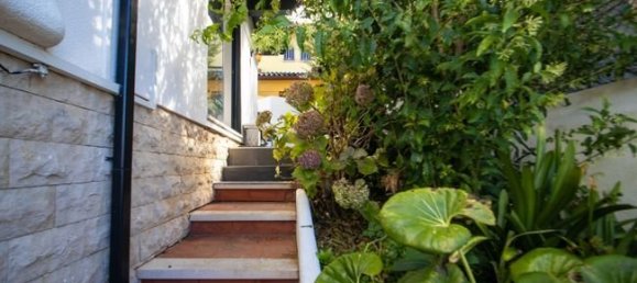 6 bedrooms Villa in Cascais, Portugal No. 51541 42