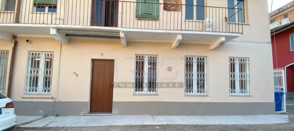 2 rooms Apartment in Seregno, Italy No. 37784 11