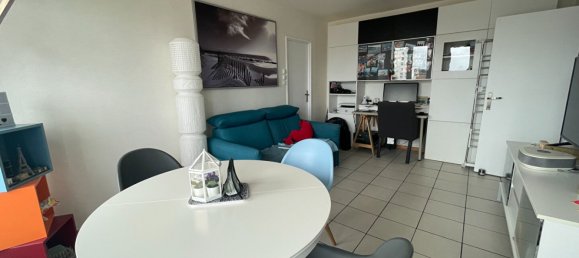 Apartamento de 3 dormitorios en Orleans, France No. 90585 2