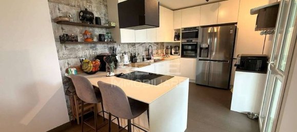 5 غرف نوم فيلا في Rimini, Italy رقم 101480 10