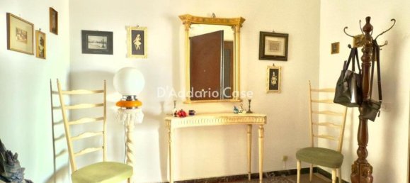 4 rooms Apartment in Taranto, Italy No. 154638 2