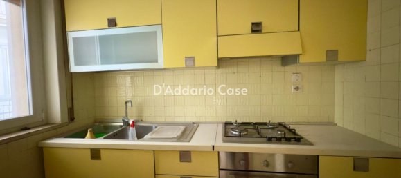 4 rooms Apartment in Taranto, Italy No. 154638 5