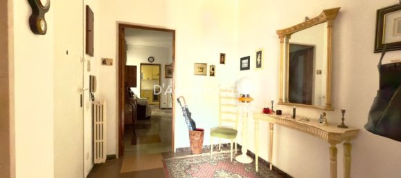 4 rooms Apartment in Taranto, Italy No. 154638 3