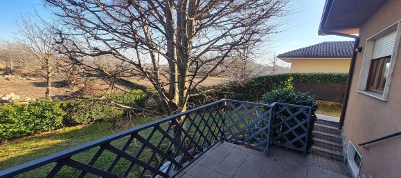 3-Zimmer Villa in Albese con Cassano, Italy, Nr. 235855 7