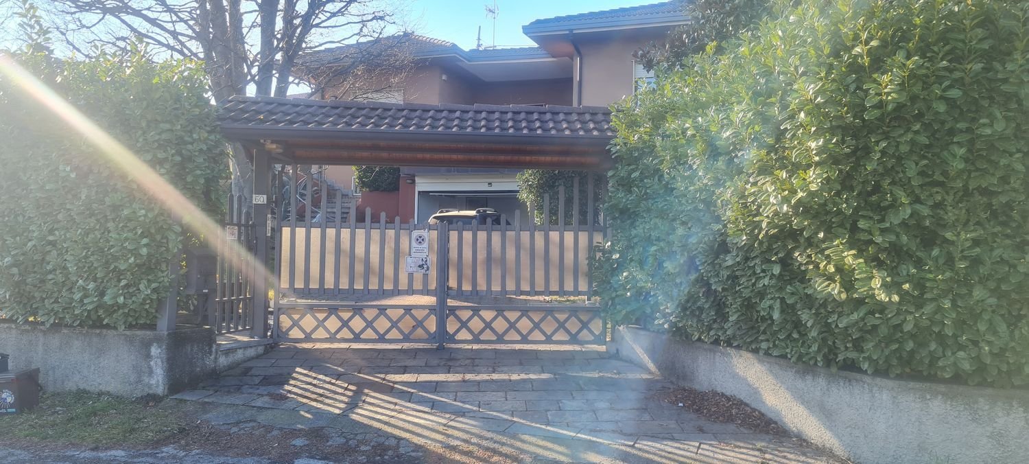 3 rooms Villa in Albese con Cassano, Italy No. 235855