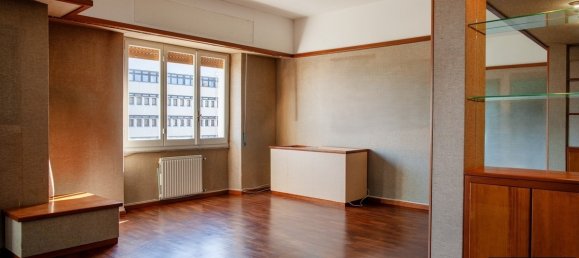 3 bedrooms Apartment in Cagliari, Italy No. 318998 4