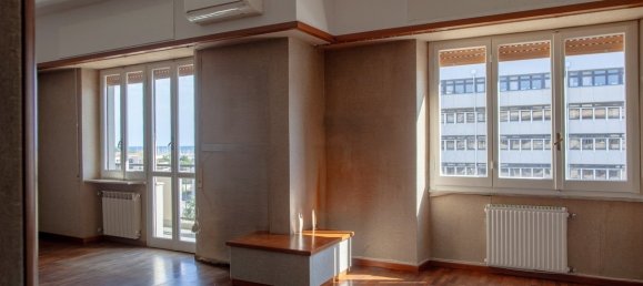 3 bedrooms Apartment in Cagliari, Italy No. 318998 6