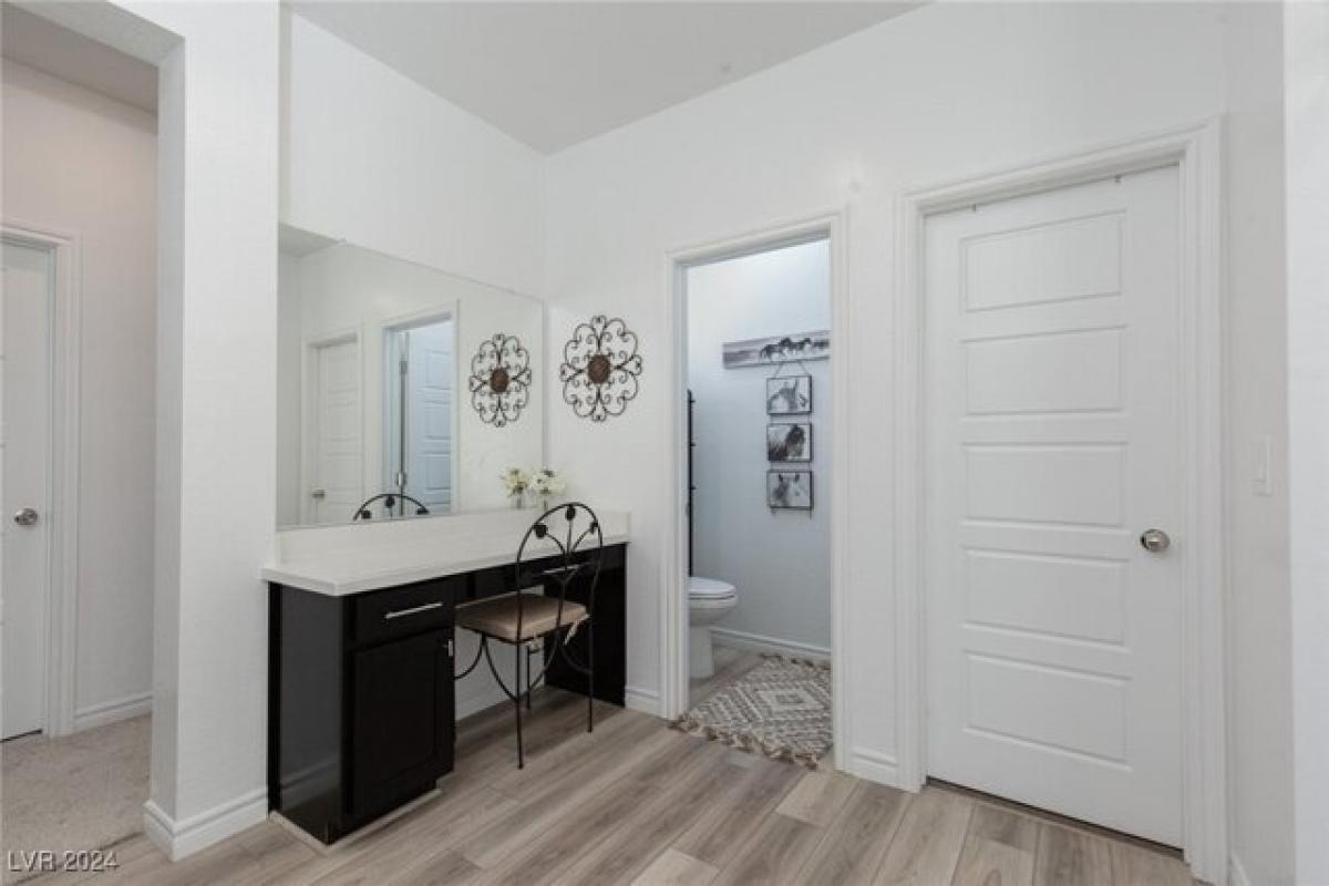 4 bedrooms House in North Las Vegas, USA No. 374308