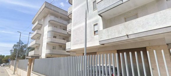 5 rooms Apartment in Francavilla Fontana, Italy No. 262471 2