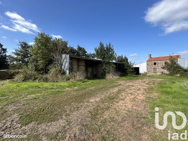 Studio in Deux-Sevres, France No. 306703