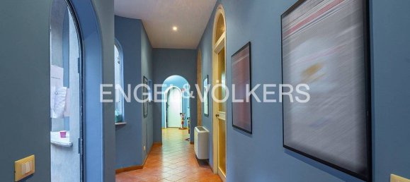 6 bedrooms Apartment in Rome, Italy No. 127835 9