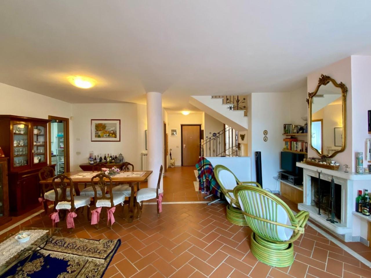 6 rooms House in Luni, Italy No. 41613