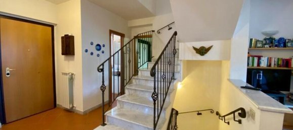 6 rooms House in Luni, Italy No. 41613 10