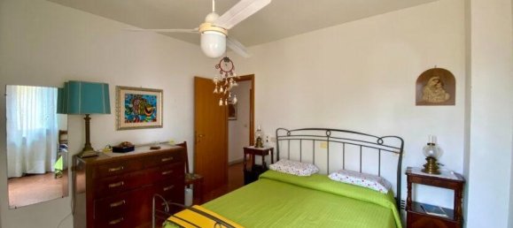 6 rooms House in Luni, Italy No. 41613 16