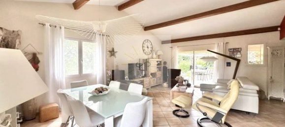 Villa de 4 dormitorios en Montelimar, France No. 302918 9