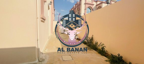 5 Schlafzimmer Villa in Khalifa City, UAE, Nr. 5945 5