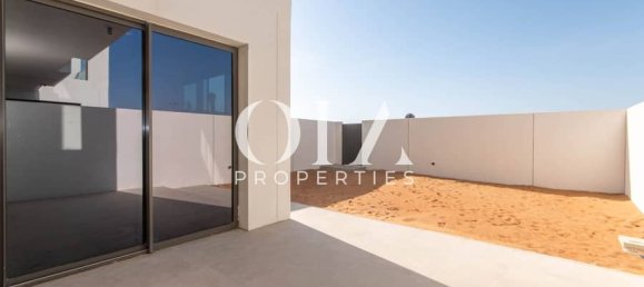 3 bedrooms Villa in Yas Island, UAE No. 17486 4