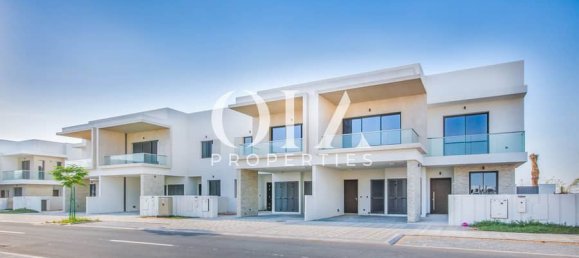 3 bedrooms Villa in Yas Island, UAE No. 17486 2