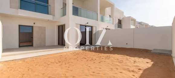 3 bedrooms Villa in Yas Island, UAE No. 17486 5