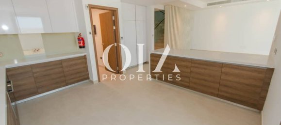 3 bedrooms Villa in Yas Island, UAE No. 17486 23