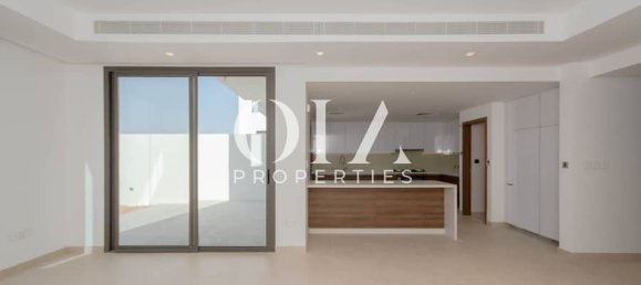 3 bedrooms Villa in Yas Island, UAE No. 17486 12