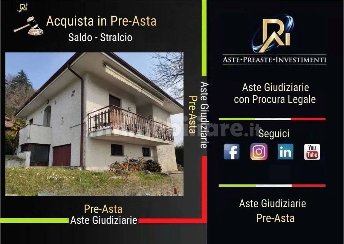 2 Schlafzimmer Villa in Proserpio, Italy, Nr. 2875