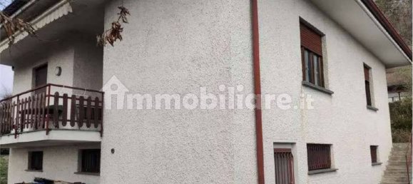 2 Schlafzimmer Villa in Proserpio, Italy, Nr. 2875 4