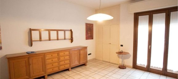 4-salle Appartement à Lomazzo, Italy No. 269956 15
