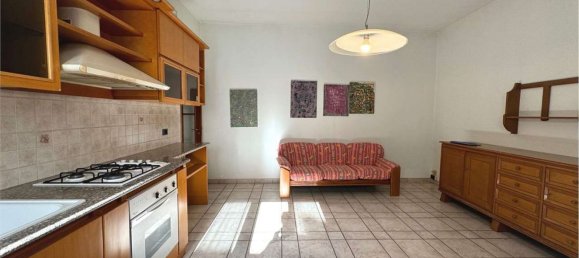 4-salle Appartement à Lomazzo, Italy No. 269956 2