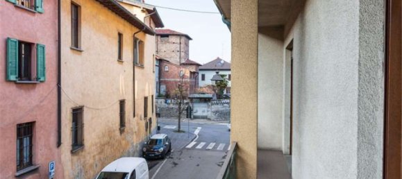 4-salle Appartement à Lomazzo, Italy No. 269956 27