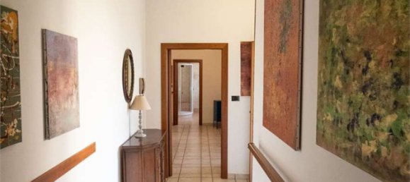 4-salle Appartement à Lomazzo, Italy No. 269956 19