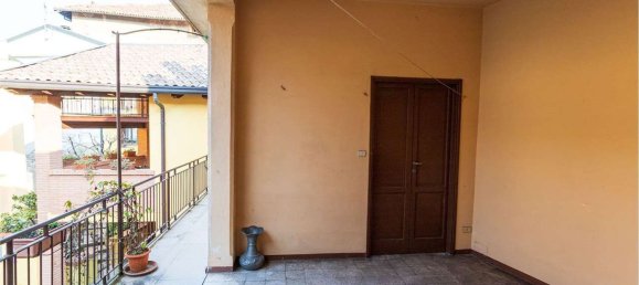 4-salle Appartement à Lomazzo, Italy No. 269956 18