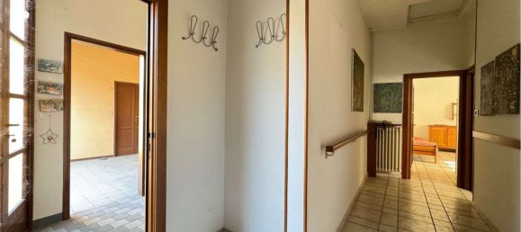 4-salle Appartement à Lomazzo, Italy No. 269956 4
