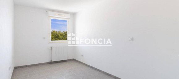 2 bedrooms Apartment in Martigues, France No. 319245 4