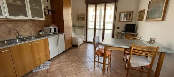 Apartamento de 8 divisões em Vigevano, Italy N.º 11863 8