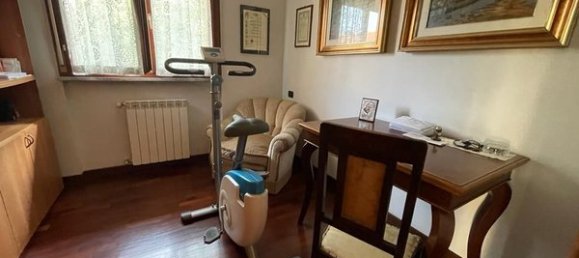 Apartamento de 8 divisões em Vigevano, Italy N.º 11863 4