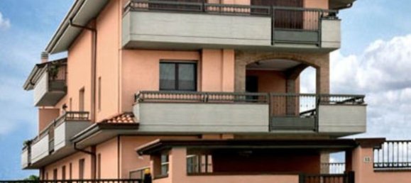 Apartamento de 8 divisões em Vigevano, Italy N.º 11863 26