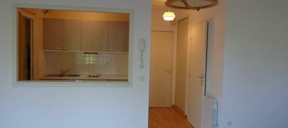 Studio in Challans, France No. 278207 4