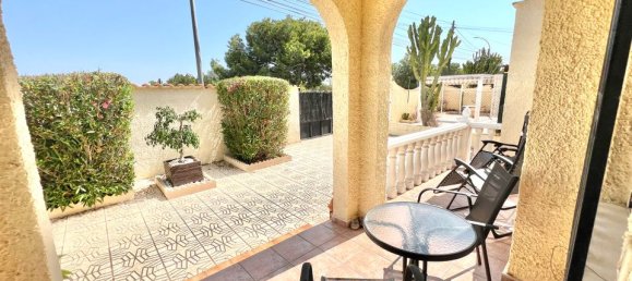 4 bedrooms Villa in La Marina, Spain No. 178130 10