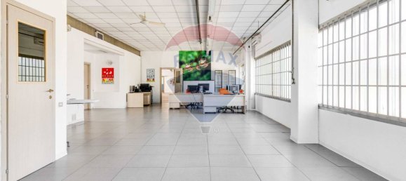 Lagerhaus in Solbiate Olona, Italy 820m², Nr. 311665 4