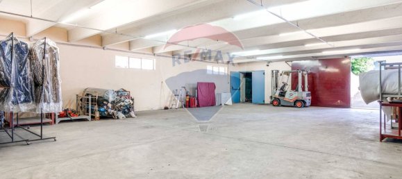 Lagerhaus in Solbiate Olona, Italy 820m², Nr. 311665 14