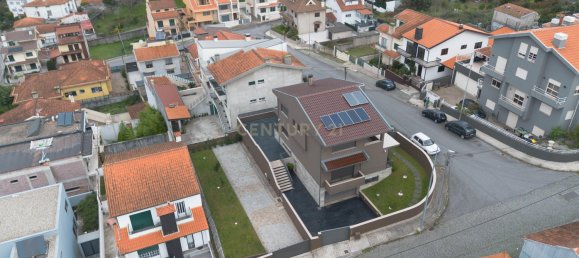 Villa T3 em Fânzeres, Portugal N.º 130984 43