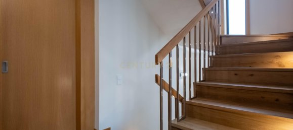 Villa T3 em Fânzeres, Portugal N.º 130984 44