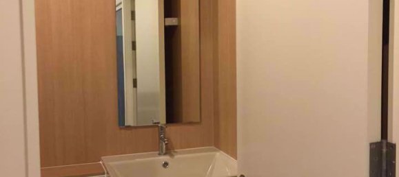 1 bedroom Condo in Thonburi, Thailand No. 10226 5