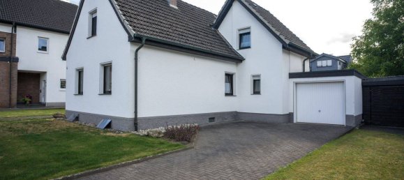 4 rooms House in Recklinghausen, Germany No. 230647 2